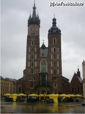 [P06] Biserica Sf. Maria din Cracovia » foto by iccata
 - 
<span class="allrVoted glyphicon glyphicon-heart hidden" id="av454229"></span>
<a class="m-l-10 hidden" id="sv454229" onclick="voting_Foto_DelVot(,454229,5995)" role="button">șterge vot <span class="glyphicon glyphicon-remove"></span></a>
<a id="v9454229" class=" c-red"  onclick="voting_Foto_SetVot(454229)" role="button"><span class="glyphicon glyphicon-heart-empty"></span> <b>LIKE</b> = Votează poza</a> <img class="hidden"  id="f454229W9" src="/imagini/loader.gif" border="0" /><span class="AjErrMes hidden" id="e454229ErM"></span>