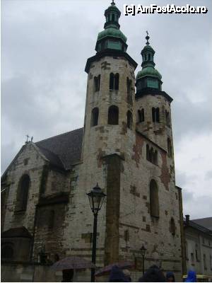 [P09] Biserica Sf. Andrei din centrul istoric al Cracoviei » foto by iccata
 - 
<span class="allrVoted glyphicon glyphicon-heart hidden" id="av454232"></span>
<a class="m-l-10 hidden" id="sv454232" onclick="voting_Foto_DelVot(,454232,5995)" role="button">șterge vot <span class="glyphicon glyphicon-remove"></span></a>
<a id="v9454232" class=" c-red"  onclick="voting_Foto_SetVot(454232)" role="button"><span class="glyphicon glyphicon-heart-empty"></span> <b>LIKE</b> = Votează poza</a> <img class="hidden"  id="f454232W9" src="/imagini/loader.gif" border="0" /><span class="AjErrMes hidden" id="e454232ErM"></span>