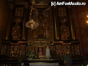 [P16] O capela in incinta catedralei » foto by marius gaudi*
 - 
<span class="allrVoted glyphicon glyphicon-heart hidden" id="av439986"></span>
<a class="m-l-10 hidden" id="sv439986" onclick="voting_Foto_DelVot(,439986,5995)" role="button">șterge vot <span class="glyphicon glyphicon-remove"></span></a>
<a id="v9439986" class=" c-red"  onclick="voting_Foto_SetVot(439986)" role="button"><span class="glyphicon glyphicon-heart-empty"></span> <b>LIKE</b> = Votează poza</a> <img class="hidden"  id="f439986W9" src="/imagini/loader.gif" border="0" /><span class="AjErrMes hidden" id="e439986ErM"></span>