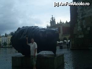 [P07] Sculptura interesanta langa Turnul primariei.  » foto by marius gaudi*
 - 
<span class="allrVoted glyphicon glyphicon-heart hidden" id="av439977"></span>
<a class="m-l-10 hidden" id="sv439977" onclick="voting_Foto_DelVot(,439977,5995)" role="button">șterge vot <span class="glyphicon glyphicon-remove"></span></a>
<a id="v9439977" class=" c-red"  onclick="voting_Foto_SetVot(439977)" role="button"><span class="glyphicon glyphicon-heart-empty"></span> <b>LIKE</b> = Votează poza</a> <img class="hidden"  id="f439977W9" src="/imagini/loader.gif" border="0" /><span class="AjErrMes hidden" id="e439977ErM"></span>