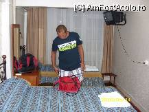 [P01] Camera de hotel... abia ajunsesem! » foto by irinaca
 - 
<span class="allrVoted glyphicon glyphicon-heart hidden" id="av82777"></span>
<a class="m-l-10 hidden" id="sv82777" onclick="voting_Foto_DelVot(,82777,6000)" role="button">șterge vot <span class="glyphicon glyphicon-remove"></span></a>
<a id="v982777" class=" c-red"  onclick="voting_Foto_SetVot(82777)" role="button"><span class="glyphicon glyphicon-heart-empty"></span> <b>LIKE</b> = Votează poza</a> <img class="hidden"  id="f82777W9" src="/imagini/loader.gif" border="0" /><span class="AjErrMes hidden" id="e82777ErM"></span>