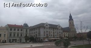 [P07] Piața Unirii din Oradea & biserica cu lună, cea cu turn » foto by Mioritik
 - 
<span class="allrVoted glyphicon glyphicon-heart hidden" id="av1399867"></span>
<a class="m-l-10 hidden" id="sv1399867" onclick="voting_Foto_DelVot(,1399867,6032)" role="button">șterge vot <span class="glyphicon glyphicon-remove"></span></a>
<a id="v91399867" class=" c-red"  onclick="voting_Foto_SetVot(1399867)" role="button"><span class="glyphicon glyphicon-heart-empty"></span> <b>LIKE</b> = Votează poza</a> <img class="hidden"  id="f1399867W9" src="/imagini/loader.gif" border="0" /><span class="AjErrMes hidden" id="e1399867ErM"></span>
