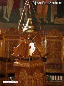 [P54] Strana din stânga şi suportul pentru cărţi. » foto by creivean
 - 
<span class="allrVoted glyphicon glyphicon-heart hidden" id="av83908"></span>
<a class="m-l-10 hidden" id="sv83908" onclick="voting_Foto_DelVot(,83908,6032)" role="button">șterge vot <span class="glyphicon glyphicon-remove"></span></a>
<a id="v983908" class=" c-red"  onclick="voting_Foto_SetVot(83908)" role="button"><span class="glyphicon glyphicon-heart-empty"></span> <b>LIKE</b> = Votează poza</a> <img class="hidden"  id="f83908W9" src="/imagini/loader.gif" border="0" /><span class="AjErrMes hidden" id="e83908ErM"></span>