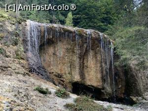 [P40] Cascada Urlătoarea » foto by AZE
 - 
<span class="allrVoted glyphicon glyphicon-heart hidden" id="av1393349"></span>
<a class="m-l-10 hidden" id="sv1393349" onclick="voting_Foto_DelVot(,1393349,6050)" role="button">șterge vot <span class="glyphicon glyphicon-remove"></span></a>
<a id="v91393349" class=" c-red"  onclick="voting_Foto_SetVot(1393349)" role="button"><span class="glyphicon glyphicon-heart-empty"></span> <b>LIKE</b> = Votează poza</a> <img class="hidden"  id="f1393349W9" src="/imagini/loader.gif" border="0" /><span class="AjErrMes hidden" id="e1393349ErM"></span>