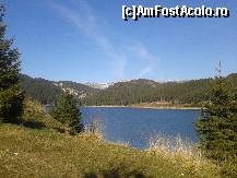 [P10] Lacul văzut din fata cabanei Boboci.  » foto by albena
 - 
<span class="allrVoted glyphicon glyphicon-heart hidden" id="av480651"></span>
<a class="m-l-10 hidden" id="sv480651" onclick="voting_Foto_DelVot(,480651,6055)" role="button">șterge vot <span class="glyphicon glyphicon-remove"></span></a>
<a id="v9480651" class=" c-red"  onclick="voting_Foto_SetVot(480651)" role="button"><span class="glyphicon glyphicon-heart-empty"></span> <b>LIKE</b> = Votează poza</a> <img class="hidden"  id="f480651W9" src="/imagini/loader.gif" border="0" /><span class="AjErrMes hidden" id="e480651ErM"></span>