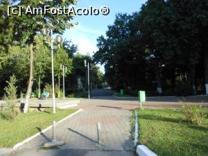 [P17] Slobozia - Pe aleile umbrite ale parcului.  » foto by iulianic
 - 
<span class="allrVoted glyphicon glyphicon-heart hidden" id="av980175"></span>
<a class="m-l-10 hidden" id="sv980175" onclick="voting_Foto_DelVot(,980175,6062)" role="button">șterge vot <span class="glyphicon glyphicon-remove"></span></a>
<a id="v9980175" class=" c-red"  onclick="voting_Foto_SetVot(980175)" role="button"><span class="glyphicon glyphicon-heart-empty"></span> <b>LIKE</b> = Votează poza</a> <img class="hidden"  id="f980175W9" src="/imagini/loader.gif" border="0" /><span class="AjErrMes hidden" id="e980175ErM"></span>
