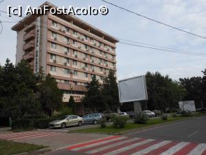 [P04] Slobozia - Hotel Select, o locație de cazare modernizată.  » foto by iulianic
 - 
<span class="allrVoted glyphicon glyphicon-heart hidden" id="av980162"></span>
<a class="m-l-10 hidden" id="sv980162" onclick="voting_Foto_DelVot(,980162,6062)" role="button">șterge vot <span class="glyphicon glyphicon-remove"></span></a>
<a id="v9980162" class=" c-red"  onclick="voting_Foto_SetVot(980162)" role="button"><span class="glyphicon glyphicon-heart-empty"></span> <b>LIKE</b> = Votează poza</a> <img class="hidden"  id="f980162W9" src="/imagini/loader.gif" border="0" /><span class="AjErrMes hidden" id="e980162ErM"></span>