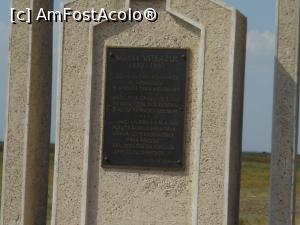 [P19] Orașul de Floci - Placa de pe soclul monumentului lui Mihai Viteazul. » foto by iulianic
 - 
<span class="allrVoted glyphicon glyphicon-heart hidden" id="av1107024"></span>
<a class="m-l-10 hidden" id="sv1107024" onclick="voting_Foto_DelVot(,1107024,6062)" role="button">șterge vot <span class="glyphicon glyphicon-remove"></span></a>
<a id="v91107024" class=" c-red"  onclick="voting_Foto_SetVot(1107024)" role="button"><span class="glyphicon glyphicon-heart-empty"></span> <b>LIKE</b> = Votează poza</a> <img class="hidden"  id="f1107024W9" src="/imagini/loader.gif" border="0" /><span class="AjErrMes hidden" id="e1107024ErM"></span>