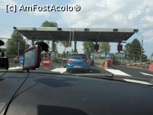 [P20] Stația de taxare de la Giurgeni, la 7 km de Rezervația Arheologică " Orașul de Floci" .  » foto by iulianic
 - 
<span class="allrVoted glyphicon glyphicon-heart hidden" id="av1107025"></span>
<a class="m-l-10 hidden" id="sv1107025" onclick="voting_Foto_DelVot(,1107025,6062)" role="button">șterge vot <span class="glyphicon glyphicon-remove"></span></a>
<a id="v91107025" class=" c-red"  onclick="voting_Foto_SetVot(1107025)" role="button"><span class="glyphicon glyphicon-heart-empty"></span> <b>LIKE</b> = Votează poza</a> <img class="hidden"  id="f1107025W9" src="/imagini/loader.gif" border="0" /><span class="AjErrMes hidden" id="e1107025ErM"></span>
