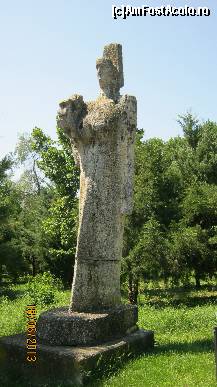 [P21] MONUMENT-PARCUL TINERETULUI SLOBOZIA » foto by ile57b
 - 
<span class="allrVoted glyphicon glyphicon-heart hidden" id="av449966"></span>
<a class="m-l-10 hidden" id="sv449966" onclick="voting_Foto_DelVot(,449966,6062)" role="button">șterge vot <span class="glyphicon glyphicon-remove"></span></a>
<a id="v9449966" class=" c-red"  onclick="voting_Foto_SetVot(449966)" role="button"><span class="glyphicon glyphicon-heart-empty"></span> <b>LIKE</b> = Votează poza</a> <img class="hidden"  id="f449966W9" src="/imagini/loader.gif" border="0" /><span class="AjErrMes hidden" id="e449966ErM"></span>