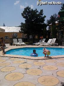 [P08] balaceala este si mai sigura daca exista o piscina pentru copii » foto by valimi
 - 
<span class="allrVoted glyphicon glyphicon-heart hidden" id="av122263"></span>
<a class="m-l-10 hidden" id="sv122263" onclick="voting_Foto_DelVot(,122263,6062)" role="button">șterge vot <span class="glyphicon glyphicon-remove"></span></a>
<a id="v9122263" class=" c-red"  onclick="voting_Foto_SetVot(122263)" role="button"><span class="glyphicon glyphicon-heart-empty"></span> <b>LIKE</b> = Votează poza</a> <img class="hidden"  id="f122263W9" src="/imagini/loader.gif" border="0" /><span class="AjErrMes hidden" id="e122263ErM"></span>
