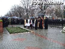 [P04] 1 Decembrie - Ziua Nationala a Romaniei - o alta armata, cea de preoti, isi facea de zor meseria » foto by valimi
 - 
<span class="allrVoted glyphicon glyphicon-heart hidden" id="av168292"></span>
<a class="m-l-10 hidden" id="sv168292" onclick="voting_Foto_DelVot(,168292,6062)" role="button">șterge vot <span class="glyphicon glyphicon-remove"></span></a>
<a id="v9168292" class=" c-red"  onclick="voting_Foto_SetVot(168292)" role="button"><span class="glyphicon glyphicon-heart-empty"></span> <b>LIKE</b> = Votează poza</a> <img class="hidden"  id="f168292W9" src="/imagini/loader.gif" border="0" /><span class="AjErrMes hidden" id="e168292ErM"></span>
