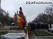[P05] 1 Decembrie - Ziua Nationala a Romaniei - oficialitatile judetului asistand la slujba religioasa » foto by valimi
 - 
<span class="allrVoted glyphicon glyphicon-heart hidden" id="av168294"></span>
<a class="m-l-10 hidden" id="sv168294" onclick="voting_Foto_DelVot(,168294,6062)" role="button">șterge vot <span class="glyphicon glyphicon-remove"></span></a>
<a id="v9168294" class=" c-red"  onclick="voting_Foto_SetVot(168294)" role="button"><span class="glyphicon glyphicon-heart-empty"></span> <b>LIKE</b> = Votează poza</a> <img class="hidden"  id="f168294W9" src="/imagini/loader.gif" border="0" /><span class="AjErrMes hidden" id="e168294ErM"></span>