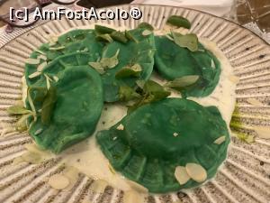 [P40] Rochelle - Ravioli cu spanac si ricotta - se pare ca au fost bune » foto by mishu
 - 
<span class="allrVoted glyphicon glyphicon-heart hidden" id="av1328745"></span>
<a class="m-l-10 hidden" id="sv1328745" onclick="voting_Foto_DelVot(,1328745,6063)" role="button">șterge vot <span class="glyphicon glyphicon-remove"></span></a>
<a id="v91328745" class=" c-red"  onclick="voting_Foto_SetVot(1328745)" role="button"><span class="glyphicon glyphicon-heart-empty"></span> <b>LIKE</b> = Votează poza</a> <img class="hidden"  id="f1328745W9" src="/imagini/loader.gif" border="0" /><span class="AjErrMes hidden" id="e1328745ErM"></span>