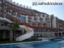[P07] Kefaluka - vedere dinspre piscine. » foto by presario
 - 
<span class="allrVoted glyphicon glyphicon-heart hidden" id="av84631"></span>
<a class="m-l-10 hidden" id="sv84631" onclick="voting_Foto_DelVot(,84631,6065)" role="button">șterge vot <span class="glyphicon glyphicon-remove"></span></a>
<a id="v984631" class=" c-red"  onclick="voting_Foto_SetVot(84631)" role="button"><span class="glyphicon glyphicon-heart-empty"></span> <b>LIKE</b> = Votează poza</a> <img class="hidden"  id="f84631W9" src="/imagini/loader.gif" border="0" /><span class="AjErrMes hidden" id="e84631ErM"></span>
