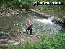 [P42] În albia râului Slănic, la prins de păuni și bibilici în loc de păstrăvi » foto by bog68
 - 
<span class="allrVoted glyphicon glyphicon-heart hidden" id="av303602"></span>
<a class="m-l-10 hidden" id="sv303602" onclick="voting_Foto_DelVot(,303602,6086)" role="button">șterge vot <span class="glyphicon glyphicon-remove"></span></a>
<a id="v9303602" class=" c-red"  onclick="voting_Foto_SetVot(303602)" role="button"><span class="glyphicon glyphicon-heart-empty"></span> <b>LIKE</b> = Votează poza</a> <img class="hidden"  id="f303602W9" src="/imagini/loader.gif" border="0" /><span class="AjErrMes hidden" id="e303602ErM"></span>