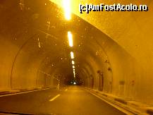 [P05] Prin tunel pe autostrada A2 ( Egnatia Odos ) - Salonic catre granita cu Turcia » foto by presario
 - 
<span class="allrVoted glyphicon glyphicon-heart hidden" id="av85957"></span>
<a class="m-l-10 hidden" id="sv85957" onclick="voting_Foto_DelVot(,85957,6102)" role="button">șterge vot <span class="glyphicon glyphicon-remove"></span></a>
<a id="v985957" class=" c-red"  onclick="voting_Foto_SetVot(85957)" role="button"><span class="glyphicon glyphicon-heart-empty"></span> <b>LIKE</b> = Votează poza</a> <img class="hidden"  id="f85957W9" src="/imagini/loader.gif" border="0" /><span class="AjErrMes hidden" id="e85957ErM"></span>