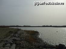 [P22] Lacul Amara - in dreptul plajei de la Lebada » foto by valimi
 - 
<span class="allrVoted glyphicon glyphicon-heart hidden" id="av160810"></span>
<a class="m-l-10 hidden" id="sv160810" onclick="voting_Foto_DelVot(,160810,6129)" role="button">șterge vot <span class="glyphicon glyphicon-remove"></span></a>
<a id="v9160810" class=" c-red"  onclick="voting_Foto_SetVot(160810)" role="button"><span class="glyphicon glyphicon-heart-empty"></span> <b>LIKE</b> = Votează poza</a> <img class="hidden"  id="f160810W9" src="/imagini/loader.gif" border="0" /><span class="AjErrMes hidden" id="e160810ErM"></span>