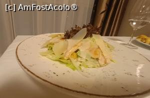 [P21] Hotel Clermont - prânz / salata Cezar » foto by Dragoș_MD
 - 
<span class="allrVoted glyphicon glyphicon-heart hidden" id="av1518825"></span>
<a class="m-l-10 hidden" id="sv1518825" onclick="voting_Foto_DelVot(,1518825,6148)" role="button">șterge vot <span class="glyphicon glyphicon-remove"></span></a>
<a id="v91518825" class=" c-red"  onclick="voting_Foto_SetVot(1518825)" role="button"><span class="glyphicon glyphicon-heart-empty"></span> <b>LIKE</b> = Votează poza</a> <img class="hidden"  id="f1518825W9" src="/imagini/loader.gif" border="0" /><span class="AjErrMes hidden" id="e1518825ErM"></span>