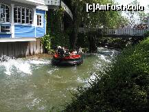 [P12] Un fel de mini rafting.:) Erau niste dispozitive,care faceau sa tasneasca apa in sus...ca niste gheizere. Pe caldura aceea,era binevenita o udatura pana la piele. :)) » foto by Tofi
 - 
<span class="allrVoted glyphicon glyphicon-heart hidden" id="av185750"></span>
<a class="m-l-10 hidden" id="sv185750" onclick="voting_Foto_DelVot(,185750,6189)" role="button">șterge vot <span class="glyphicon glyphicon-remove"></span></a>
<a id="v9185750" class=" c-red"  onclick="voting_Foto_SetVot(185750)" role="button"><span class="glyphicon glyphicon-heart-empty"></span> <b>LIKE</b> = Votează poza</a> <img class="hidden"  id="f185750W9" src="/imagini/loader.gif" border="0" /><span class="AjErrMes hidden" id="e185750ErM"></span>