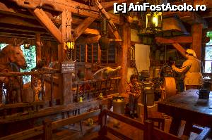 [P45] La intrare in Matterhorn Blittz, papusile realistice ce reprezinta viata elvetienilor de la sat din sec XX » foto by Muffin2009*
 - 
<span class="allrVoted glyphicon glyphicon-heart hidden" id="av486153"></span>
<a class="m-l-10 hidden" id="sv486153" onclick="voting_Foto_DelVot(,486153,6189)" role="button">șterge vot <span class="glyphicon glyphicon-remove"></span></a>
<a id="v9486153" class=" c-red"  onclick="voting_Foto_SetVot(486153)" role="button"><span class="glyphicon glyphicon-heart-empty"></span> <b>LIKE</b> = Votează poza</a> <img class="hidden"  id="f486153W9" src="/imagini/loader.gif" border="0" /><span class="AjErrMes hidden" id="e486153ErM"></span>