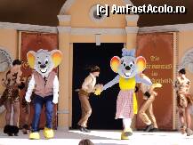 [P12] din spectacolul EuroMaus in Fairyland » foto by TORA INGRID
 - 
<span class="allrVoted glyphicon glyphicon-heart hidden" id="av215932"></span>
<a class="m-l-10 hidden" id="sv215932" onclick="voting_Foto_DelVot(,215932,6189)" role="button">șterge vot <span class="glyphicon glyphicon-remove"></span></a>
<a id="v9215932" class=" c-red"  onclick="voting_Foto_SetVot(215932)" role="button"><span class="glyphicon glyphicon-heart-empty"></span> <b>LIKE</b> = Votează poza</a> <img class="hidden"  id="f215932W9" src="/imagini/loader.gif" border="0" /><span class="AjErrMes hidden" id="e215932ErM"></span>