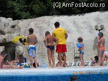 [P08] Jocuri la piscina. » foto by decanu72
 - 
<span class="allrVoted glyphicon glyphicon-heart hidden" id="av89183"></span>
<a class="m-l-10 hidden" id="sv89183" onclick="voting_Foto_DelVot(,89183,6195)" role="button">șterge vot <span class="glyphicon glyphicon-remove"></span></a>
<a id="v989183" class=" c-red"  onclick="voting_Foto_SetVot(89183)" role="button"><span class="glyphicon glyphicon-heart-empty"></span> <b>LIKE</b> = Votează poza</a> <img class="hidden"  id="f89183W9" src="/imagini/loader.gif" border="0" /><span class="AjErrMes hidden" id="e89183ErM"></span>