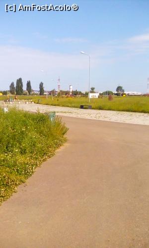 [P05] parcul, vedere de ansamblu » foto by papalito
 - 
<span class="allrVoted glyphicon glyphicon-heart hidden" id="av860531"></span>
<a class="m-l-10 hidden" id="sv860531" onclick="voting_Foto_DelVot(,860531,6204)" role="button">șterge vot <span class="glyphicon glyphicon-remove"></span></a>
<a id="v9860531" class=" c-red"  onclick="voting_Foto_SetVot(860531)" role="button"><span class="glyphicon glyphicon-heart-empty"></span> <b>LIKE</b> = Votează poza</a> <img class="hidden"  id="f860531W9" src="/imagini/loader.gif" border="0" /><span class="AjErrMes hidden" id="e860531ErM"></span>