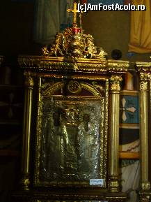 [P26] Ploiesti - Biserica Sfintii Imparati Constantin si Elena, icoana imparateasca » foto by magdalena
 - 
<span class="allrVoted glyphicon glyphicon-heart hidden" id="av202617"></span>
<a class="m-l-10 hidden" id="sv202617" onclick="voting_Foto_DelVot(,202617,6204)" role="button">șterge vot <span class="glyphicon glyphicon-remove"></span></a>
<a id="v9202617" class=" c-red"  onclick="voting_Foto_SetVot(202617)" role="button"><span class="glyphicon glyphicon-heart-empty"></span> <b>LIKE</b> = Votează poza</a> <img class="hidden"  id="f202617W9" src="/imagini/loader.gif" border="0" /><span class="AjErrMes hidden" id="e202617ErM"></span>