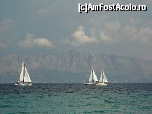[P23] barcile care treceau prin fata hotelului porto galini indreptandu-se catre REGATA MARII IONICE » foto by Alb
 - 
<span class="allrVoted glyphicon glyphicon-heart hidden" id="av258755"></span>
<a class="m-l-10 hidden" id="sv258755" onclick="voting_Foto_DelVot(,258755,6212)" role="button">șterge vot <span class="glyphicon glyphicon-remove"></span></a>
<a id="v9258755" class=" c-red"  onclick="voting_Foto_SetVot(258755)" role="button"><span class="glyphicon glyphicon-heart-empty"></span> <b>LIKE</b> = Votează poza</a> <img class="hidden"  id="f258755W9" src="/imagini/loader.gif" border="0" /><span class="AjErrMes hidden" id="e258755ErM"></span>