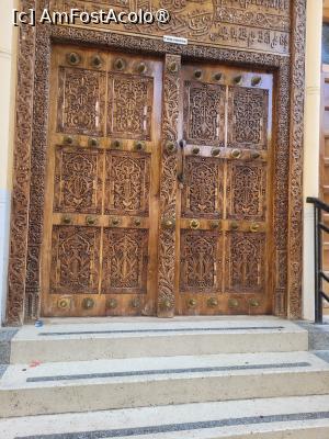 [P22] Poarta traditionala Stone Town » foto by Tonyc
 - 
<span class="allrVoted glyphicon glyphicon-heart hidden" id="av1516896"></span>
<a class="m-l-10 hidden" id="sv1516896" onclick="voting_Foto_DelVot(,1516896,6379)" role="button">șterge vot <span class="glyphicon glyphicon-remove"></span></a>
<a id="v91516896" class=" c-red"  onclick="voting_Foto_SetVot(1516896)" role="button"><span class="glyphicon glyphicon-heart-empty"></span> <b>LIKE</b> = Votează poza</a> <img class="hidden"  id="f1516896W9" src="/imagini/loader.gif" border="0" /><span class="AjErrMes hidden" id="e1516896ErM"></span>