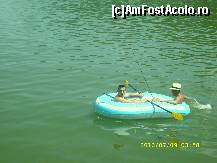 [P02] cu barca la pescuit :) » foto by oana_b47
 - 
<span class="allrVoted glyphicon glyphicon-heart hidden" id="av112985"></span>
<a class="m-l-10 hidden" id="sv112985" onclick="voting_Foto_DelVot(,112985,6432)" role="button">șterge vot <span class="glyphicon glyphicon-remove"></span></a>
<a id="v9112985" class=" c-red"  onclick="voting_Foto_SetVot(112985)" role="button"><span class="glyphicon glyphicon-heart-empty"></span> <b>LIKE</b> = Votează poza</a> <img class="hidden"  id="f112985W9" src="/imagini/loader.gif" border="0" /><span class="AjErrMes hidden" id="e112985ErM"></span>
