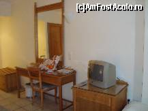 [P10] Televizorul care nu prindea nici un canal romanesc » foto by corinne
 - 
<span class="allrVoted glyphicon glyphicon-heart hidden" id="av100496"></span>
<a class="m-l-10 hidden" id="sv100496" onclick="voting_Foto_DelVot(,100496,6492)" role="button">șterge vot <span class="glyphicon glyphicon-remove"></span></a>
<a id="v9100496" class=" c-red"  onclick="voting_Foto_SetVot(100496)" role="button"><span class="glyphicon glyphicon-heart-empty"></span> <b>LIKE</b> = Votează poza</a> <img class="hidden"  id="f100496W9" src="/imagini/loader.gif" border="0" /><span class="AjErrMes hidden" id="e100496ErM"></span>