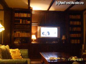 [P03] 'biblioteca' din lobby » foto by bartaiomu
 - 
<span class="allrVoted glyphicon glyphicon-heart hidden" id="av552478"></span>
<a class="m-l-10 hidden" id="sv552478" onclick="voting_Foto_DelVot(,552478,6551)" role="button">șterge vot <span class="glyphicon glyphicon-remove"></span></a>
<a id="v9552478" class=" c-red"  onclick="voting_Foto_SetVot(552478)" role="button"><span class="glyphicon glyphicon-heart-empty"></span> <b>LIKE</b> = Votează poza</a> <img class="hidden"  id="f552478W9" src="/imagini/loader.gif" border="0" /><span class="AjErrMes hidden" id="e552478ErM"></span>