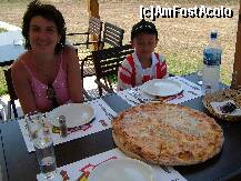 [P01] pizza de la Top - inainte » foto by Andc
 - 
<span class="allrVoted glyphicon glyphicon-heart hidden" id="av128367"></span>
<a class="m-l-10 hidden" id="sv128367" onclick="voting_Foto_DelVot(,128367,6666)" role="button">șterge vot <span class="glyphicon glyphicon-remove"></span></a>
<a id="v9128367" class=" c-red"  onclick="voting_Foto_SetVot(128367)" role="button"><span class="glyphicon glyphicon-heart-empty"></span> <b>LIKE</b> = Votează poza</a> <img class="hidden"  id="f128367W9" src="/imagini/loader.gif" border="0" /><span class="AjErrMes hidden" id="e128367ErM"></span>