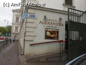 [P20] Odorheiu Secuiesc - Renumita Cofetărie Alexandra. » foto by iulianic
 - 
<span class="allrVoted glyphicon glyphicon-heart hidden" id="av1370452"></span>
<a class="m-l-10 hidden" id="sv1370452" onclick="voting_Foto_DelVot(,1370452,6675)" role="button">șterge vot <span class="glyphicon glyphicon-remove"></span></a>
<a id="v91370452" class=" c-red"  onclick="voting_Foto_SetVot(1370452)" role="button"><span class="glyphicon glyphicon-heart-empty"></span> <b>LIKE</b> = Votează poza</a> <img class="hidden"  id="f1370452W9" src="/imagini/loader.gif" border="0" /><span class="AjErrMes hidden" id="e1370452ErM"></span>