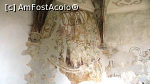[P13] Pictură inedită pe peretele nordic în care corabia (Biserica Catolică) este condusă de Papă și de Împăratul Romano-German. Pictura nu a fost ștearsă, conform obiceiului, deși Biserica Reformată nu recunoaște primatul papal.  » foto by Lucien
 - 
<span class="allrVoted glyphicon glyphicon-heart hidden" id="av966482"></span>
<a class="m-l-10 hidden" id="sv966482" onclick="voting_Foto_DelVot(,966482,6675)" role="button">șterge vot <span class="glyphicon glyphicon-remove"></span></a>
<a id="v9966482" class=" c-red"  onclick="voting_Foto_SetVot(966482)" role="button"><span class="glyphicon glyphicon-heart-empty"></span> <b>LIKE</b> = Votează poza</a> <img class="hidden"  id="f966482W9" src="/imagini/loader.gif" border="0" /><span class="AjErrMes hidden" id="e966482ErM"></span>