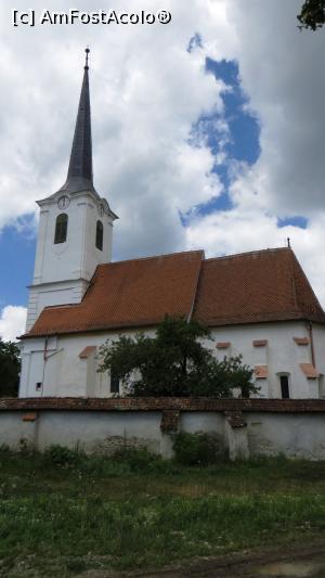 [P03] Biserica reformată din Daia, privită dinspre sud-est » foto by Lucien
 - 
<span class="allrVoted glyphicon glyphicon-heart hidden" id="av966448"></span>
<a class="m-l-10 hidden" id="sv966448" onclick="voting_Foto_DelVot(,966448,6675)" role="button">șterge vot <span class="glyphicon glyphicon-remove"></span></a>
<a id="v9966448" class=" c-red"  onclick="voting_Foto_SetVot(966448)" role="button"><span class="glyphicon glyphicon-heart-empty"></span> <b>LIKE</b> = Votează poza</a> <img class="hidden"  id="f966448W9" src="/imagini/loader.gif" border="0" /><span class="AjErrMes hidden" id="e966448ErM"></span>