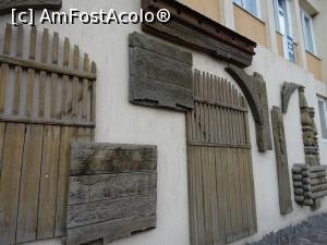 [P03] Elemente componente ale unei porți expuse pe Primăria Satu Mare. » foto by tata123 🔱
 - 
<span class="allrVoted glyphicon glyphicon-heart hidden" id="av1278486"></span>
<a class="m-l-10 hidden" id="sv1278486" onclick="voting_Foto_DelVot(,1278486,6675)" role="button">șterge vot <span class="glyphicon glyphicon-remove"></span></a>
<a id="v91278486" class=" c-red"  onclick="voting_Foto_SetVot(1278486)" role="button"><span class="glyphicon glyphicon-heart-empty"></span> <b>LIKE</b> = Votează poza</a> <img class="hidden"  id="f1278486W9" src="/imagini/loader.gif" border="0" /><span class="AjErrMes hidden" id="e1278486ErM"></span>