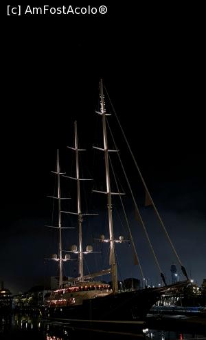 [P11] Port vell - night view » foto by Florris
 - 
<span class="allrVoted glyphicon glyphicon-heart hidden" id="av1272677"></span>
<a class="m-l-10 hidden" id="sv1272677" onclick="voting_Foto_DelVot(,1272677,6706)" role="button">șterge vot <span class="glyphicon glyphicon-remove"></span></a>
<a id="v91272677" class=" c-red"  onclick="voting_Foto_SetVot(1272677)" role="button"><span class="glyphicon glyphicon-heart-empty"></span> <b>LIKE</b> = Votează poza</a> <img class="hidden"  id="f1272677W9" src="/imagini/loader.gif" border="0" /><span class="AjErrMes hidden" id="e1272677ErM"></span>