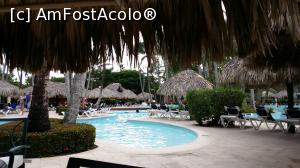 [P16] Alte două săptămâni în Paradis - la piscină » foto by nicole33
 - 
<span class="allrVoted glyphicon glyphicon-heart hidden" id="av1044887"></span>
<a class="m-l-10 hidden" id="sv1044887" onclick="voting_Foto_DelVot(,1044887,6729)" role="button">șterge vot <span class="glyphicon glyphicon-remove"></span></a>
<a id="v91044887" class=" c-red"  onclick="voting_Foto_SetVot(1044887)" role="button"><span class="glyphicon glyphicon-heart-empty"></span> <b>LIKE</b> = Votează poza</a> <img class="hidden"  id="f1044887W9" src="/imagini/loader.gif" border="0" /><span class="AjErrMes hidden" id="e1044887ErM"></span>