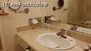 [P23] Alte două săptămâni în Paradis - chiuveta din baie » foto by nicole33
 - 
<span class="allrVoted glyphicon glyphicon-heart hidden" id="av1044901"></span>
<a class="m-l-10 hidden" id="sv1044901" onclick="voting_Foto_DelVot(,1044901,6729)" role="button">șterge vot <span class="glyphicon glyphicon-remove"></span></a>
<a id="v91044901" class=" c-red"  onclick="voting_Foto_SetVot(1044901)" role="button"><span class="glyphicon glyphicon-heart-empty"></span> <b>LIKE</b> = Votează poza</a> <img class="hidden"  id="f1044901W9" src="/imagini/loader.gif" border="0" /><span class="AjErrMes hidden" id="e1044901ErM"></span>