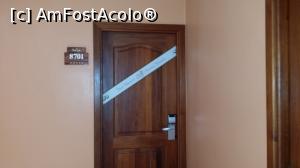 [P79] Alte două săptămâni în Paradis - ala erau marcate uşile camerelor celor aflaţi în luna de miere » foto by nicole33
 - 
<span class="allrVoted glyphicon glyphicon-heart hidden" id="av1044982"></span>
<a class="m-l-10 hidden" id="sv1044982" onclick="voting_Foto_DelVot(,1044982,6729)" role="button">șterge vot <span class="glyphicon glyphicon-remove"></span></a>
<a id="v91044982" class=" c-red"  onclick="voting_Foto_SetVot(1044982)" role="button"><span class="glyphicon glyphicon-heart-empty"></span> <b>LIKE</b> = Votează poza</a> <img class="hidden"  id="f1044982W9" src="/imagini/loader.gif" border="0" /><span class="AjErrMes hidden" id="e1044982ErM"></span>