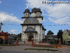 [P31] Pucioasa - Biserica ortodoxă de pe Str. Republicii.  » foto by iulianic
 - 
<span class="allrVoted glyphicon glyphicon-heart hidden" id="av632715"></span>
<a class="m-l-10 hidden" id="sv632715" onclick="voting_Foto_DelVot(,632715,6734)" role="button">șterge vot <span class="glyphicon glyphicon-remove"></span></a>
<a id="v9632715" class=" c-red"  onclick="voting_Foto_SetVot(632715)" role="button"><span class="glyphicon glyphicon-heart-empty"></span> <b>LIKE</b> = Votează poza</a> <img class="hidden"  id="f632715W9" src="/imagini/loader.gif" border="0" /><span class="AjErrMes hidden" id="e632715ErM"></span>