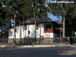 [P07] Pucioasa - Muzeul de Etnografie şi Folclor amenajat într-o casă ţărănească.  » foto by iulianic
 - 
<span class="allrVoted glyphicon glyphicon-heart hidden" id="av632684"></span>
<a class="m-l-10 hidden" id="sv632684" onclick="voting_Foto_DelVot(,632684,6734)" role="button">șterge vot <span class="glyphicon glyphicon-remove"></span></a>
<a id="v9632684" class=" c-red"  onclick="voting_Foto_SetVot(632684)" role="button"><span class="glyphicon glyphicon-heart-empty"></span> <b>LIKE</b> = Votează poza</a> <img class="hidden"  id="f632684W9" src="/imagini/loader.gif" border="0" /><span class="AjErrMes hidden" id="e632684ErM"></span>