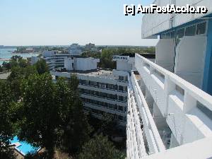 [P10] Vedere de la H. Opal spre restul ansamblului arhitectural al Aurorei, în care se remarcă H. Cristal.  » foto by Neptunus
 - 
<span class="allrVoted glyphicon glyphicon-heart hidden" id="av478685"></span>
<a class="m-l-10 hidden" id="sv478685" onclick="voting_Foto_DelVot(,478685,6754)" role="button">șterge vot <span class="glyphicon glyphicon-remove"></span></a>
<a id="v9478685" class=" c-red"  onclick="voting_Foto_SetVot(478685)" role="button"><span class="glyphicon glyphicon-heart-empty"></span> <b>LIKE</b> = Votează poza</a> <img class="hidden"  id="f478685W9" src="/imagini/loader.gif" border="0" /><span class="AjErrMes hidden" id="e478685ErM"></span>
