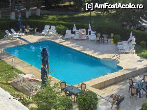 [P05] piscina văzută din camera de hotel » foto by sorindezmi
 - 
<span class="allrVoted glyphicon glyphicon-heart hidden" id="av435769"></span>
<a class="m-l-10 hidden" id="sv435769" onclick="voting_Foto_DelVot(,435769,6772)" role="button">șterge vot <span class="glyphicon glyphicon-remove"></span></a>
<a id="v9435769" class=" c-red"  onclick="voting_Foto_SetVot(435769)" role="button"><span class="glyphicon glyphicon-heart-empty"></span> <b>LIKE</b> = Votează poza</a> <img class="hidden"  id="f435769W9" src="/imagini/loader.gif" border="0" /><span class="AjErrMes hidden" id="e435769ErM"></span>