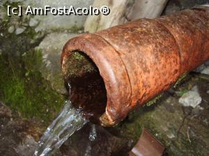 [P05] Azuga. Poate unicul izvor captat printr-o țeavă de tun. » foto by mihaelavoicu
 - 
<span class="allrVoted glyphicon glyphicon-heart hidden" id="av1213749"></span>
<a class="m-l-10 hidden" id="sv1213749" onclick="voting_Foto_DelVot(,1213749,6777)" role="button">șterge vot <span class="glyphicon glyphicon-remove"></span></a>
<a id="v91213749" class=" c-red"  onclick="voting_Foto_SetVot(1213749)" role="button"><span class="glyphicon glyphicon-heart-empty"></span> <b>LIKE</b> = Votează poza</a> <img class="hidden"  id="f1213749W9" src="/imagini/loader.gif" border="0" /><span class="AjErrMes hidden" id="e1213749ErM"></span>