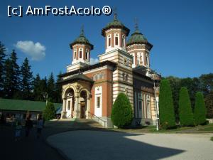 [P09] Biserica Mănăstirii Sinaia, acolo unde a funcționat prima școală pentru copiii din Sinaia. » foto by mihaelavoicu
 - 
<span class="allrVoted glyphicon glyphicon-heart hidden" id="av1213753"></span>
<a class="m-l-10 hidden" id="sv1213753" onclick="voting_Foto_DelVot(,1213753,6777)" role="button">șterge vot <span class="glyphicon glyphicon-remove"></span></a>
<a id="v91213753" class=" c-red"  onclick="voting_Foto_SetVot(1213753)" role="button"><span class="glyphicon glyphicon-heart-empty"></span> <b>LIKE</b> = Votează poza</a> <img class="hidden"  id="f1213753W9" src="/imagini/loader.gif" border="0" /><span class="AjErrMes hidden" id="e1213753ErM"></span>