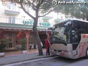 [P04] Hotel Verdi, vedere exterioară, se vede micușa terasă unde vara funcșionează si o pizzerie » foto by sunflower
 - 
<span class="allrVoted glyphicon glyphicon-heart hidden" id="av601533"></span>
<a class="m-l-10 hidden" id="sv601533" onclick="voting_Foto_DelVot(,601533,6791)" role="button">șterge vot <span class="glyphicon glyphicon-remove"></span></a>
<a id="v9601533" class=" c-red"  onclick="voting_Foto_SetVot(601533)" role="button"><span class="glyphicon glyphicon-heart-empty"></span> <b>LIKE</b> = Votează poza</a> <img class="hidden"  id="f601533W9" src="/imagini/loader.gif" border="0" /><span class="AjErrMes hidden" id="e601533ErM"></span>